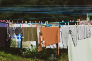 how to get rid of cigarette smell on clothes